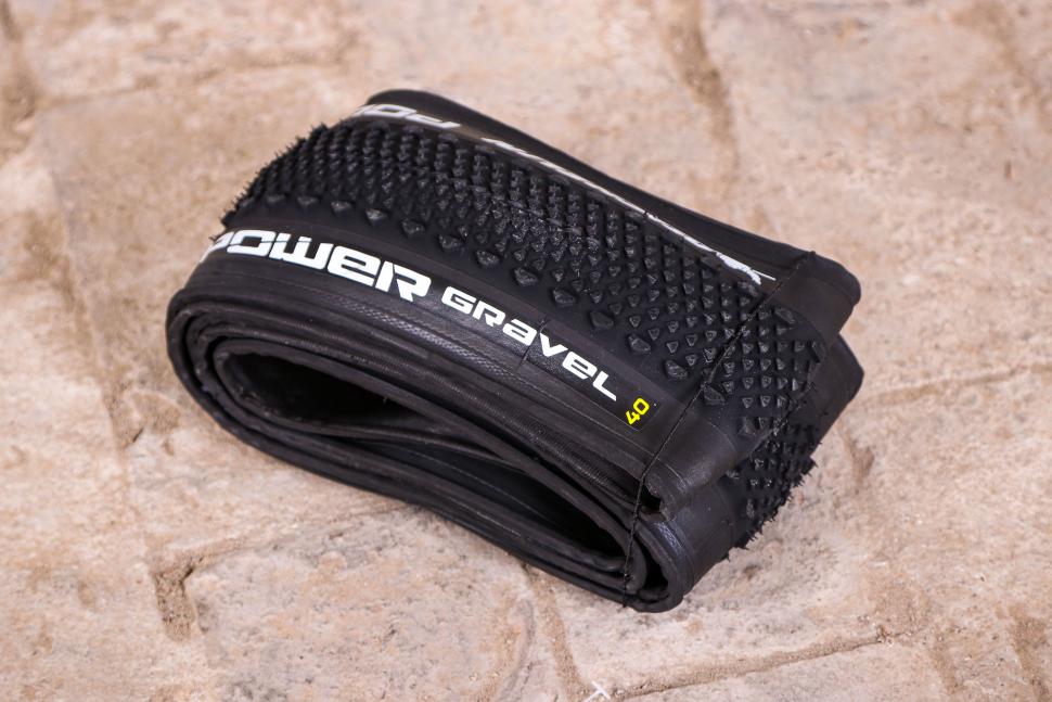 pokrishka-michelin-power-gravel-700x40c-40-622-450g-tle6748391ad5422-original.jpg