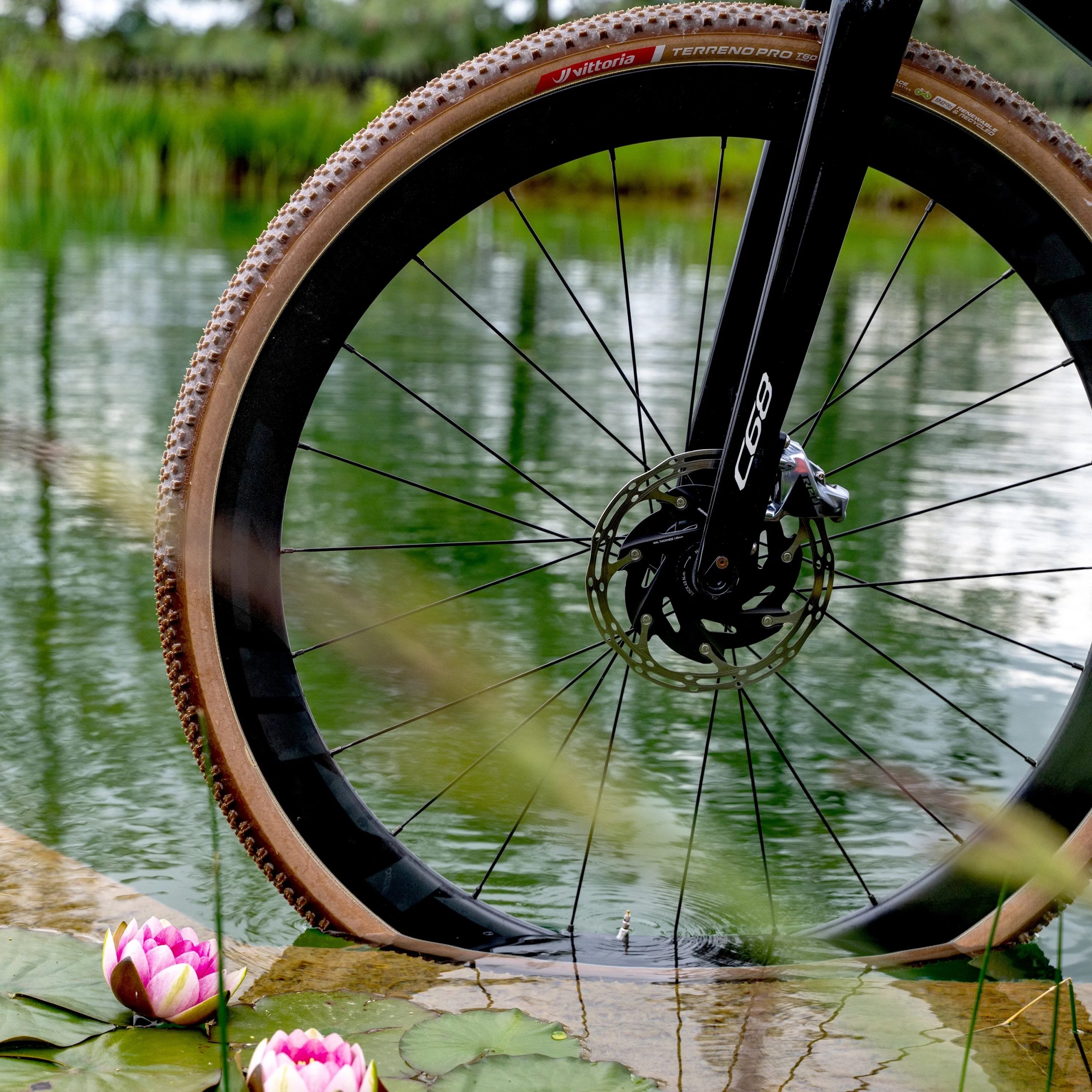 pokrishka-vittoria-terreno-pro-t60-mixed-40-622-bezheva-bokovina-69383180482bd-original-1.jpeg pokrishka-vittoria-terreno-pro-t60-mixed-40-622-bezheva-bokovina-69383180482bd-original-1.jpeg