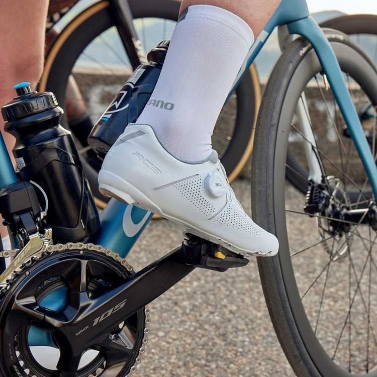 velovzuttya-shimano-rc302ml-chorne-rozm-eu41-6798e0b224709-original-1.jpeg velovzuttya-shimano-rc302ml-chorne-rozm-eu41-6798e0b224709-original-1.jpeg