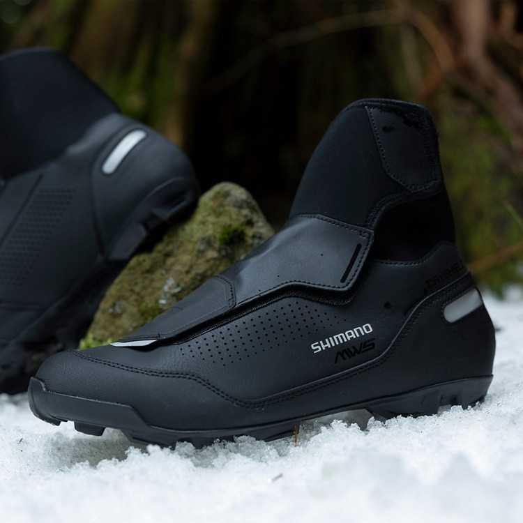 velovzuttya-zimove-shimano-mw502-chorne-rozm-eu43-679cd22174173-original-1.jpeg